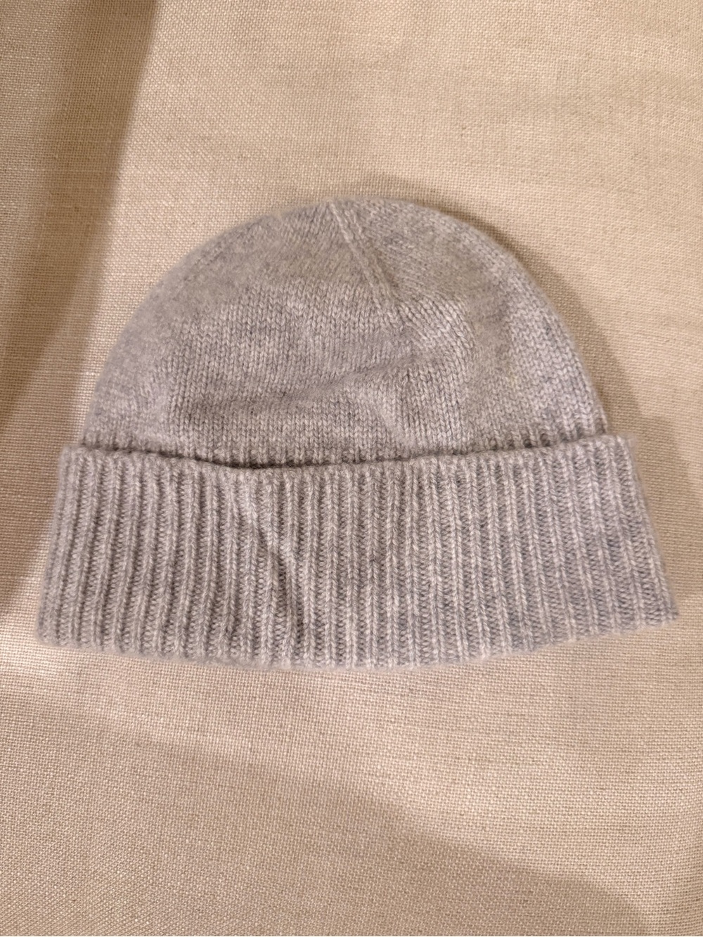 Aritzia Babaton Heather Light Gray Knit Cuffed Beanie